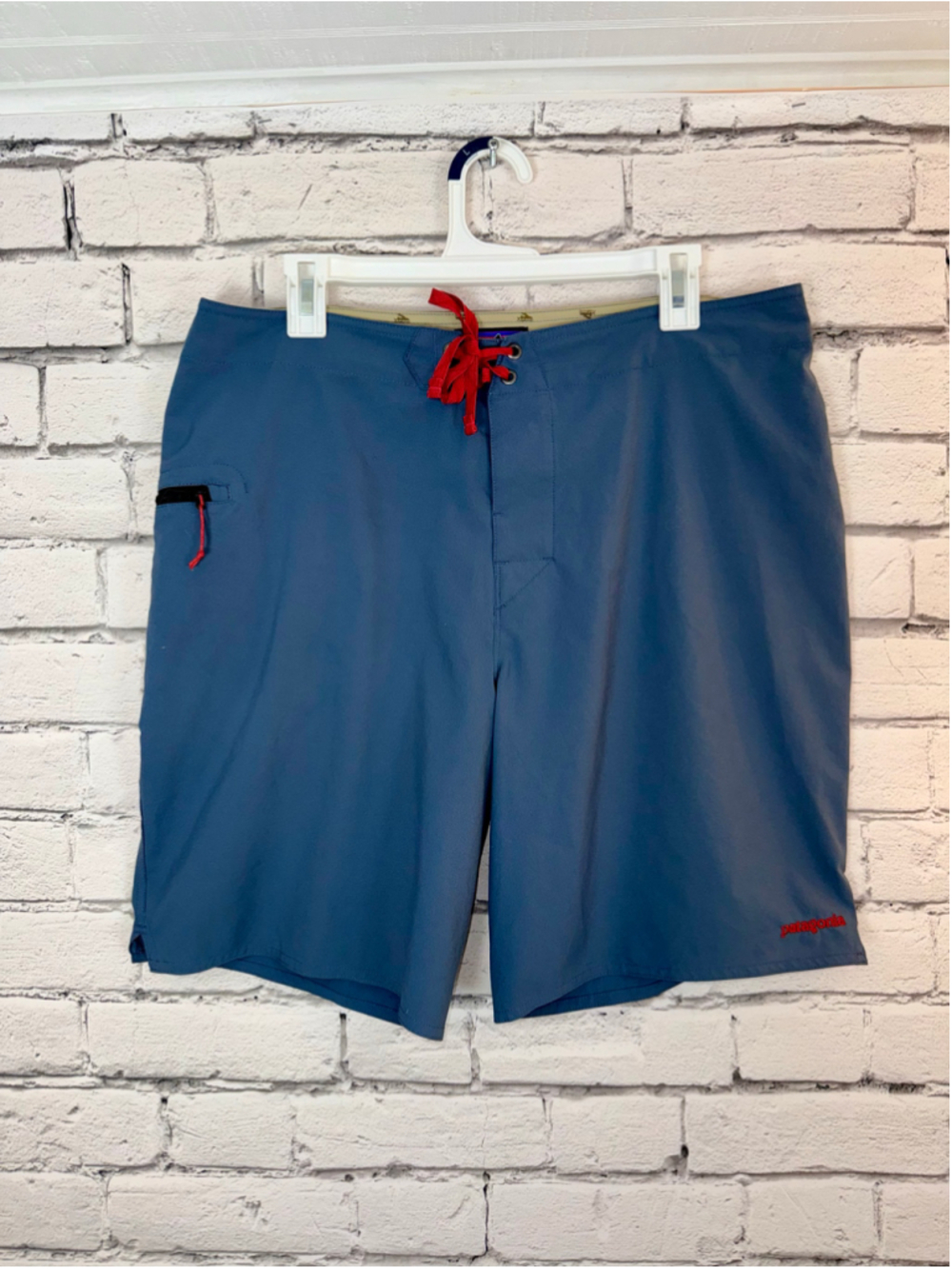 Mens Patagonia Baggies Board Shorts size Large 35 Blue Grey Unlined Swim Hybrid